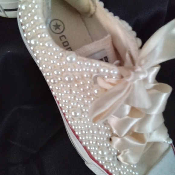 Custom Converse, pearl embellished w/ satin ribbon for laces, cr… - Picture 2 of 15